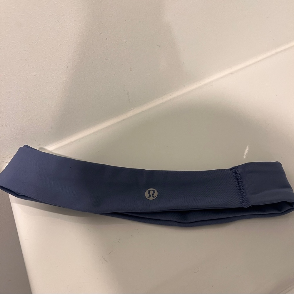 Lululemon - Women’s Luxtreme training headband